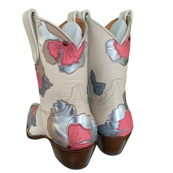 Miron Crosby Teressa Cowboy Boots - Picture 7 of 15